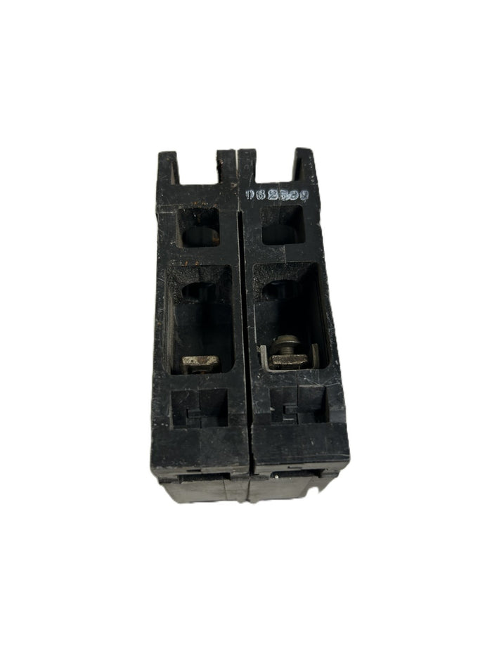8960846