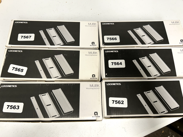 7449016