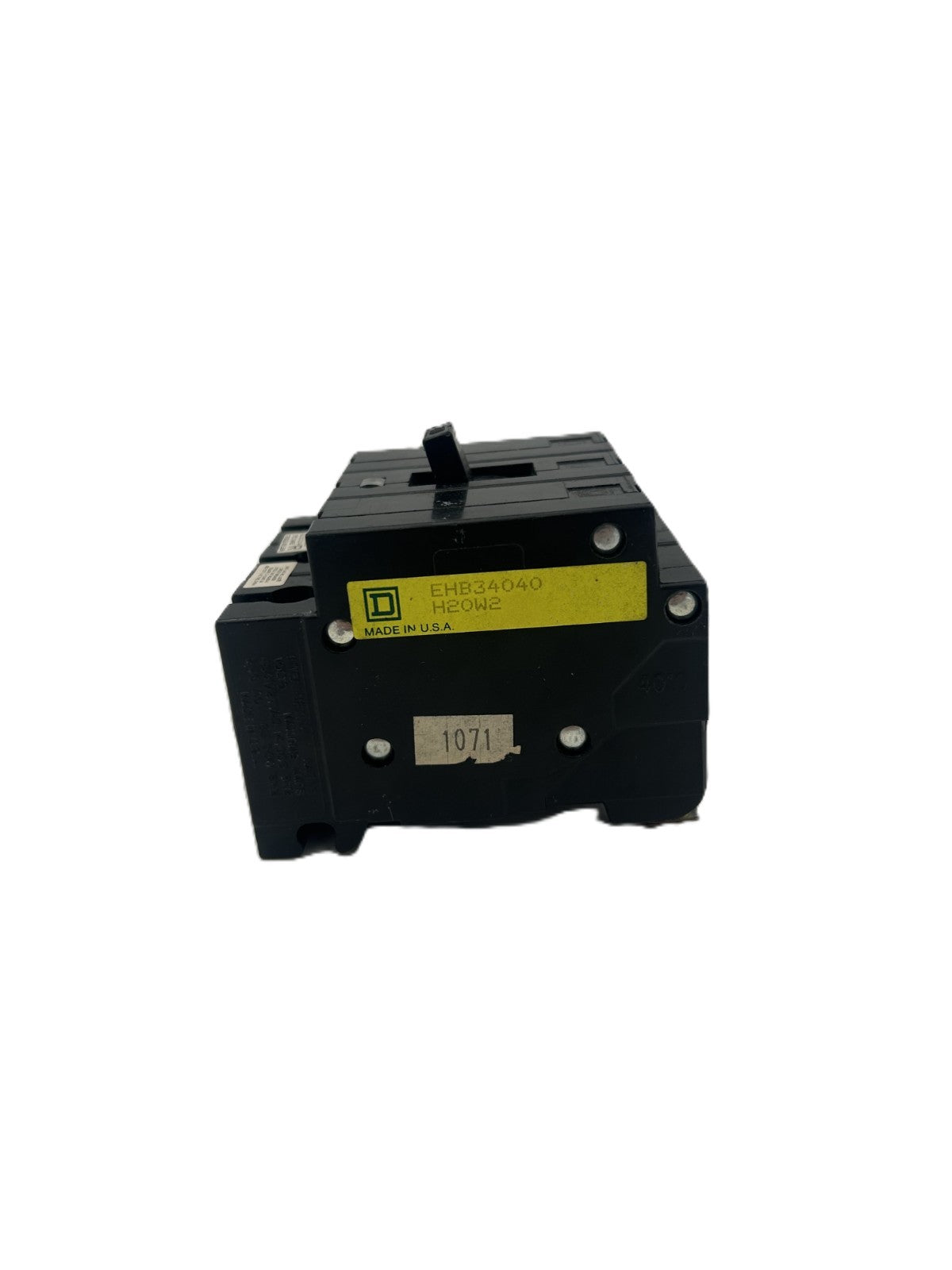 8863573