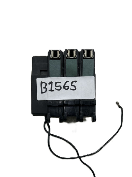 8955300