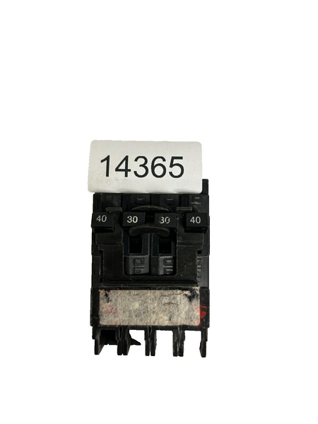 7431121