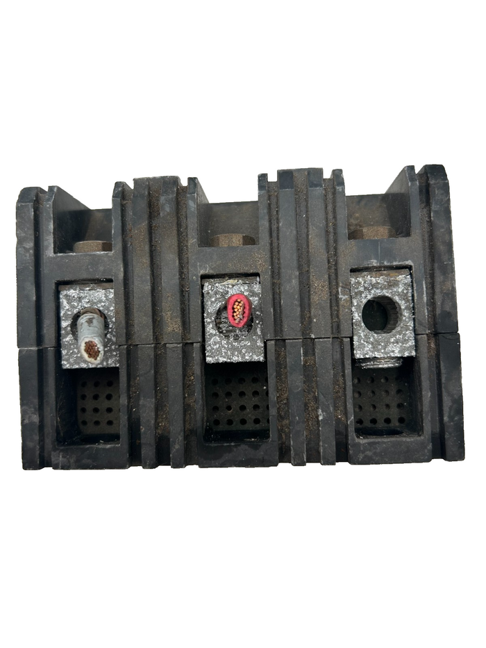8880037