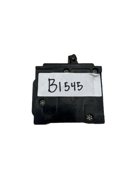 8956563