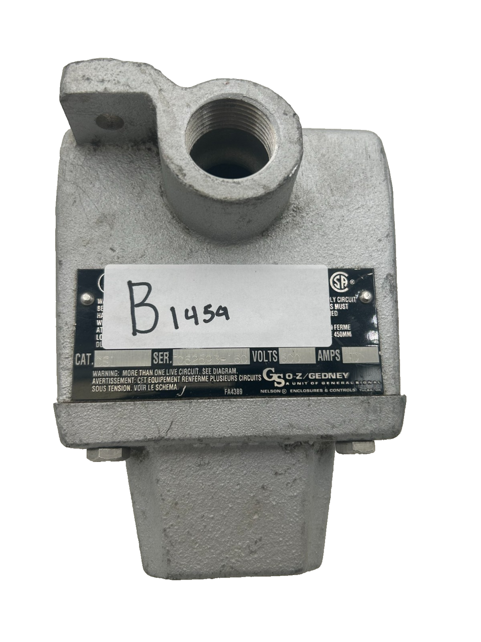8940113