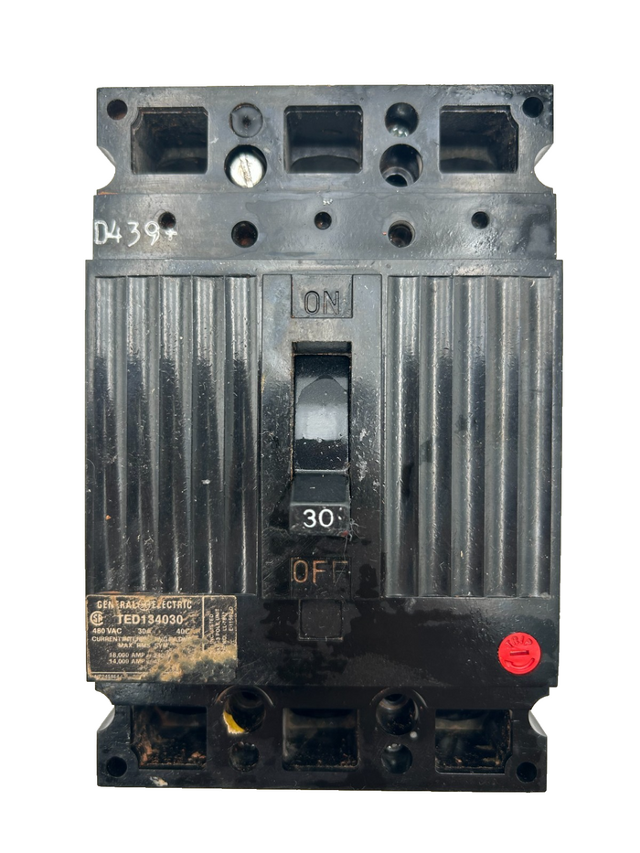 8880378