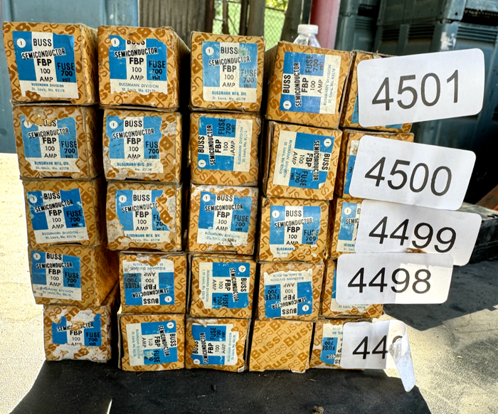7444989