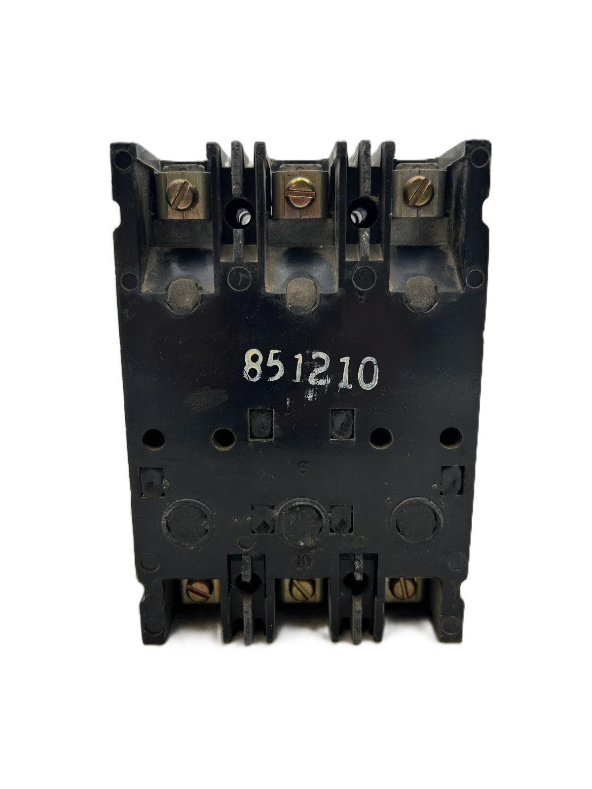 8972037