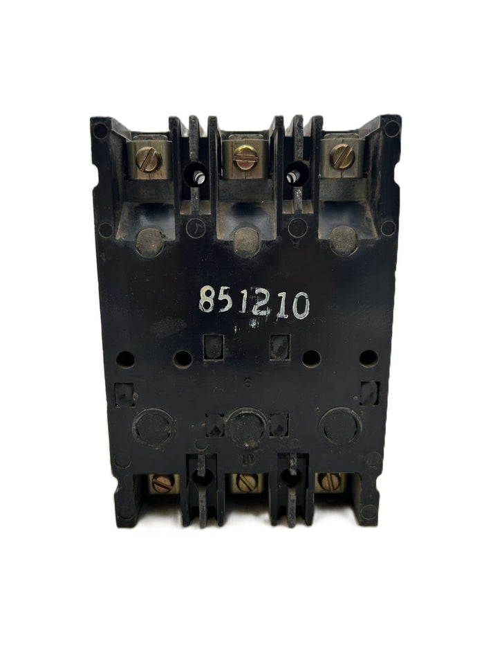 8972037
