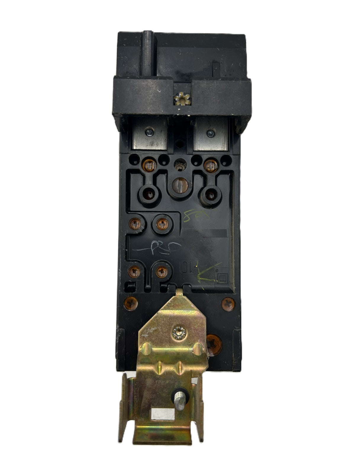 9046842