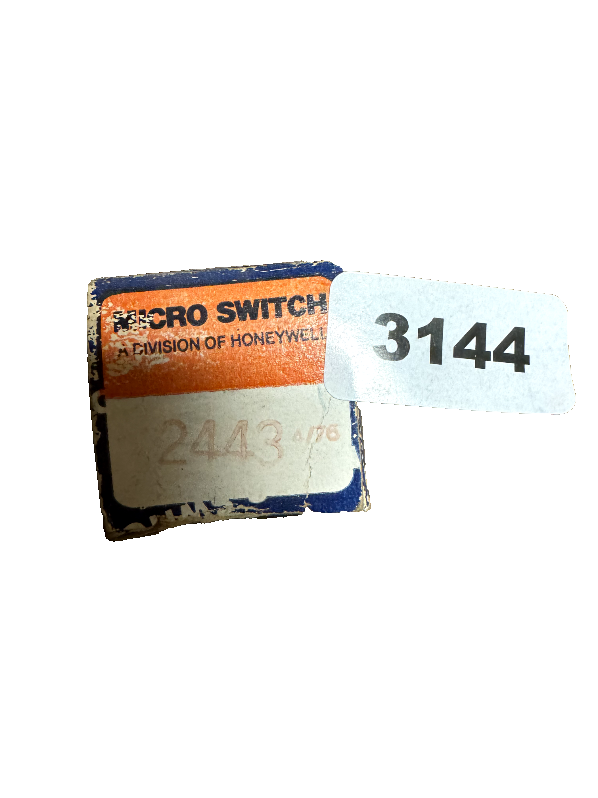 2443 Rocker Switch Honeywell 2443 4/ 76 Micro Switch – RoboMachIndustrial