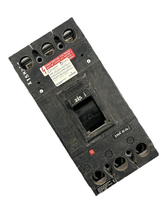 8915044