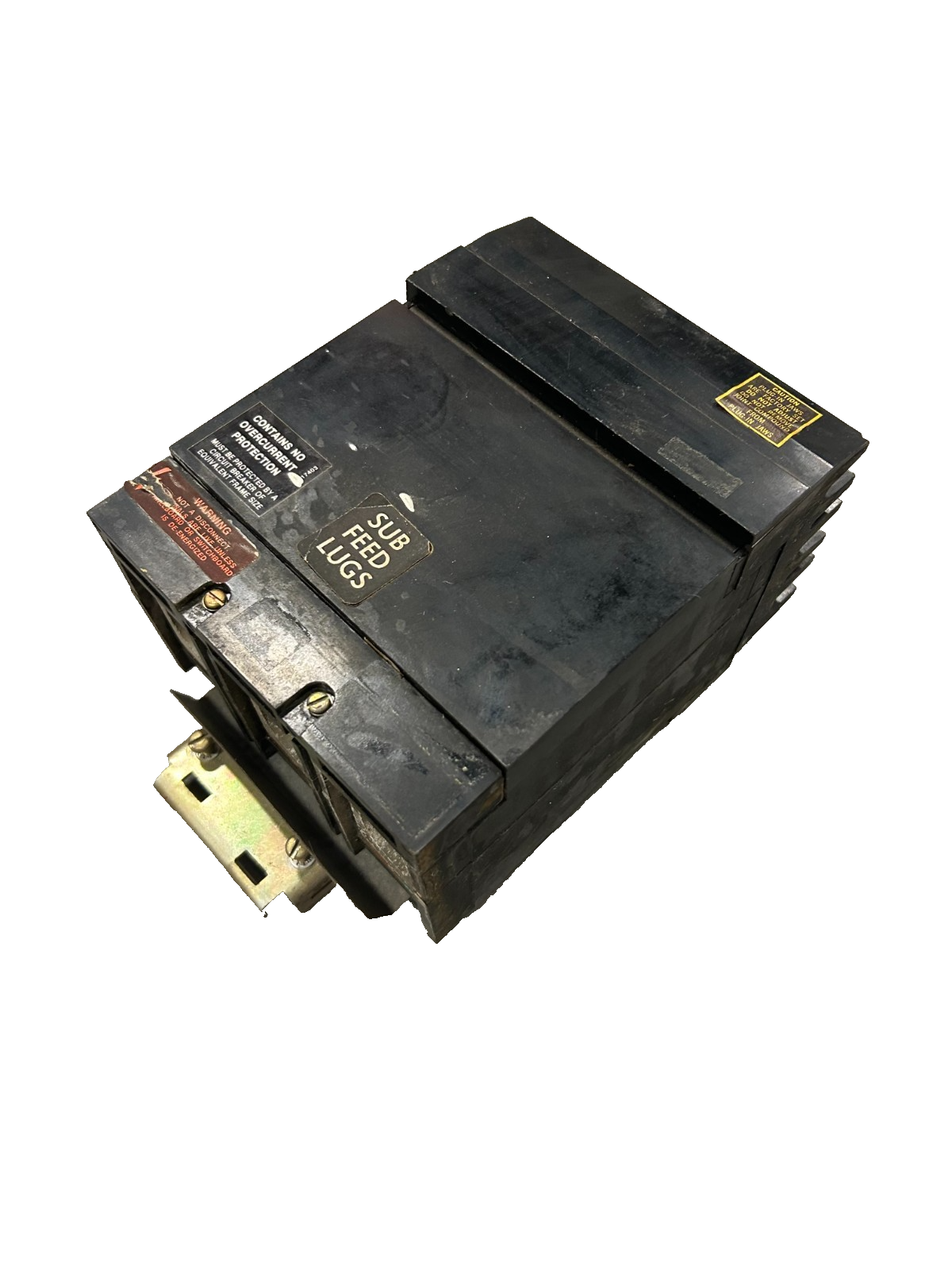 8903774