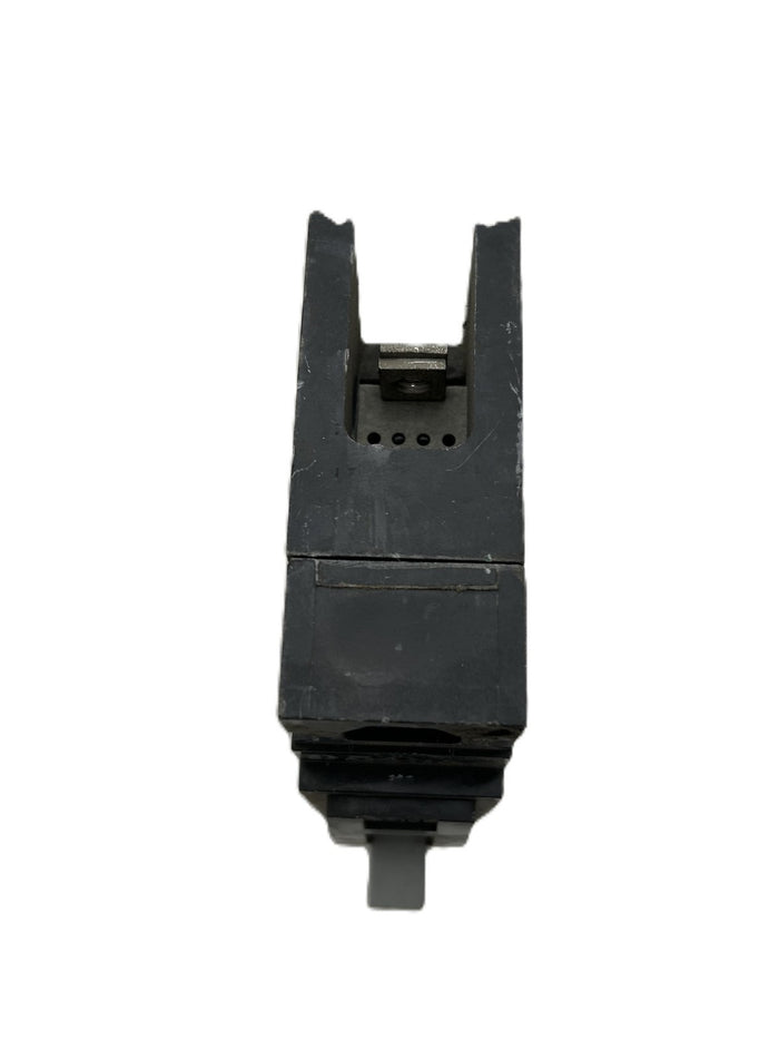 8985140