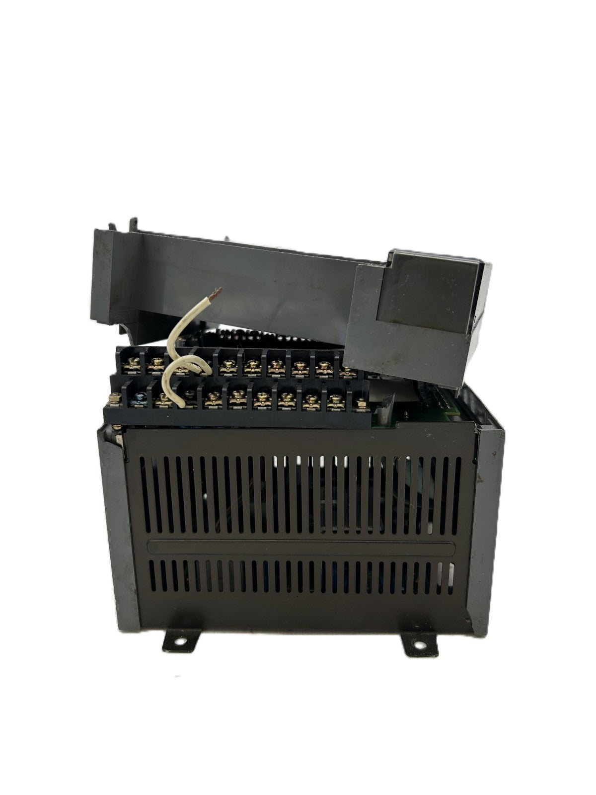 8851038