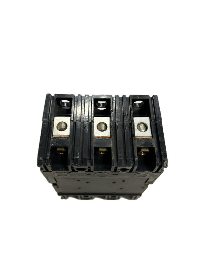 8976628