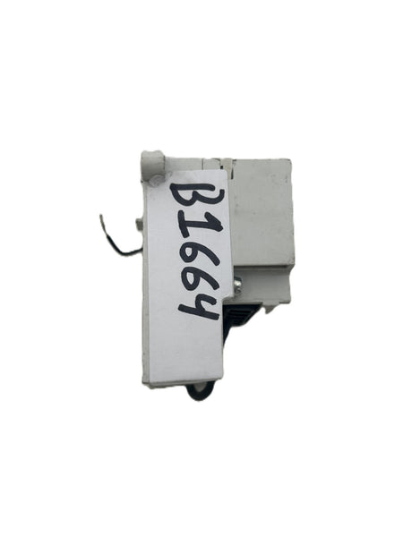 8956332