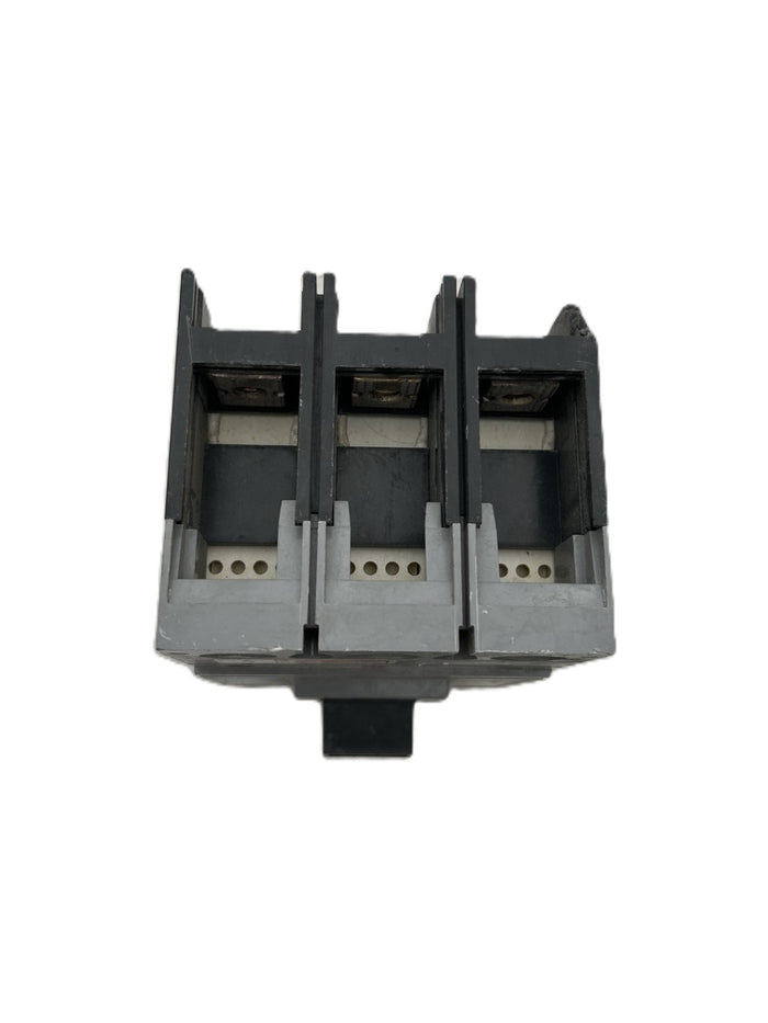 8929600