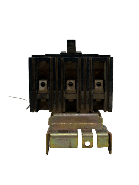 8903769