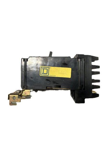 8903776