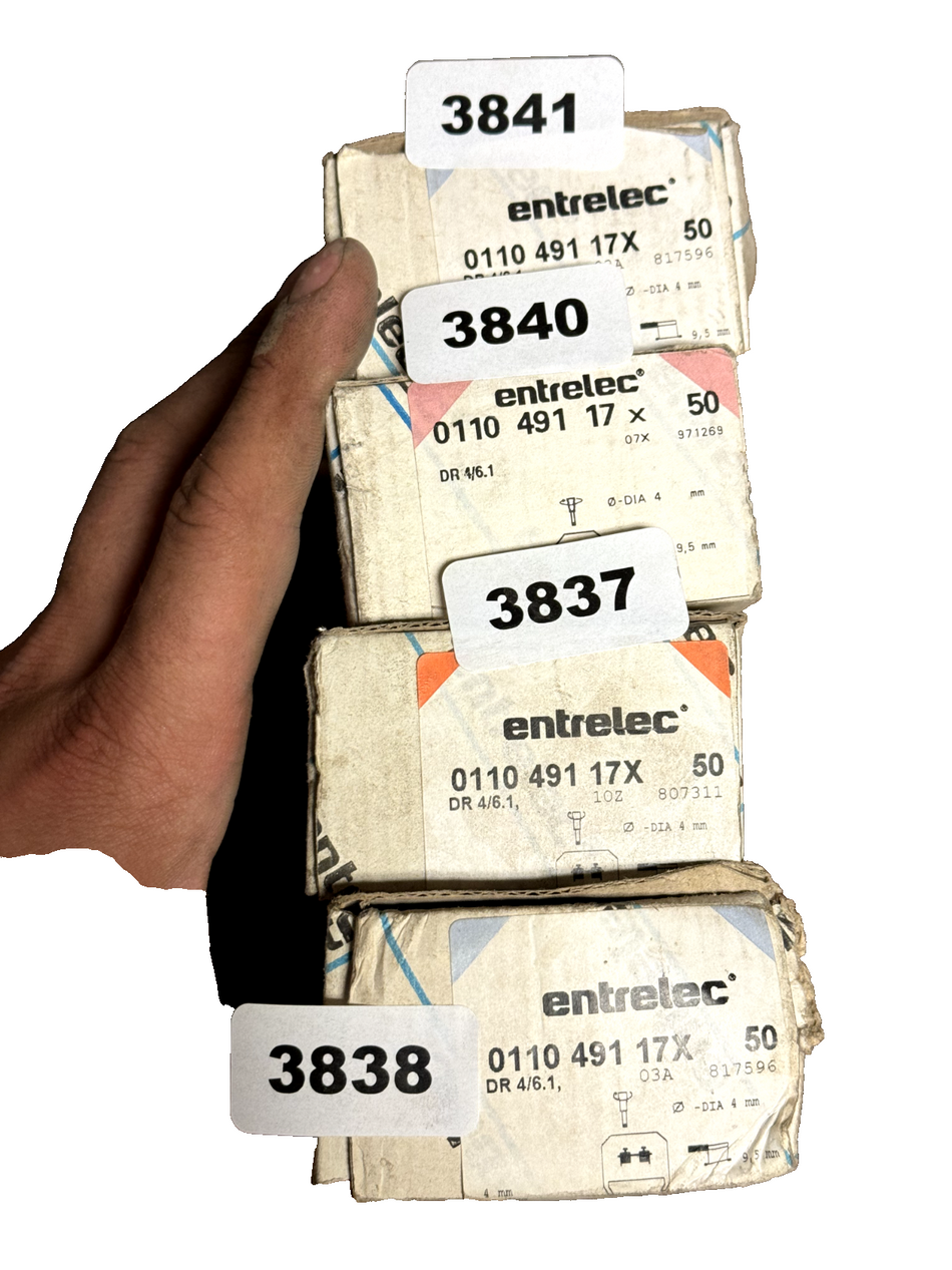 7442705