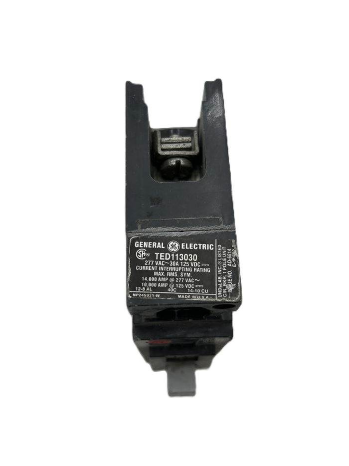 8985143