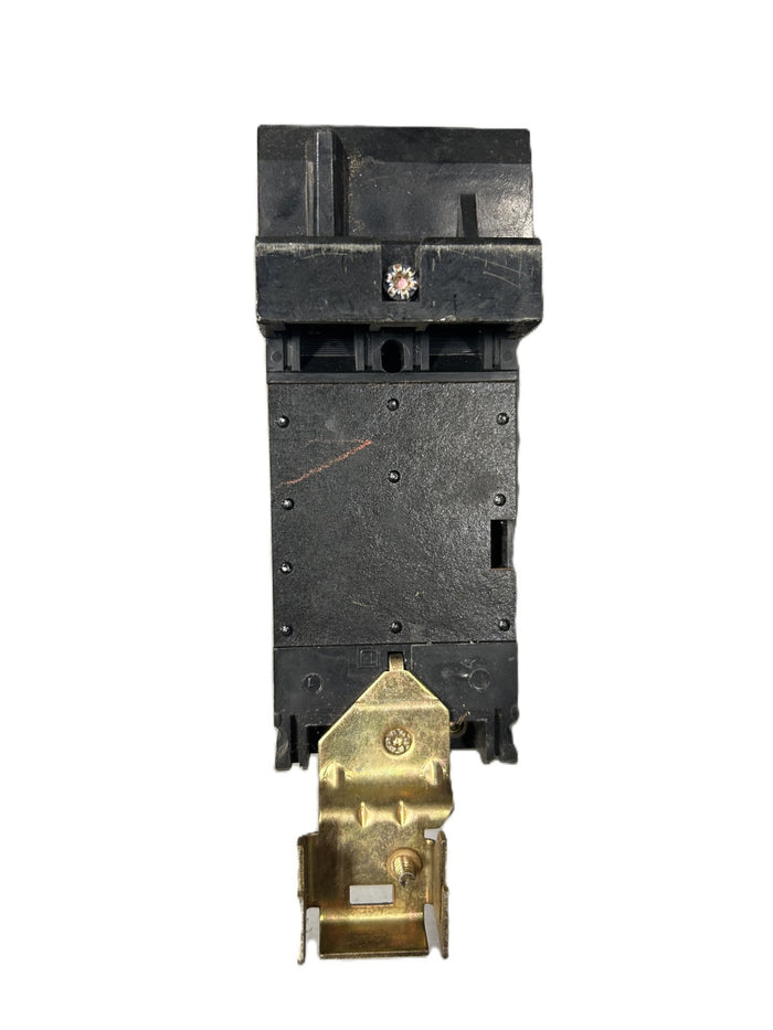 8877116