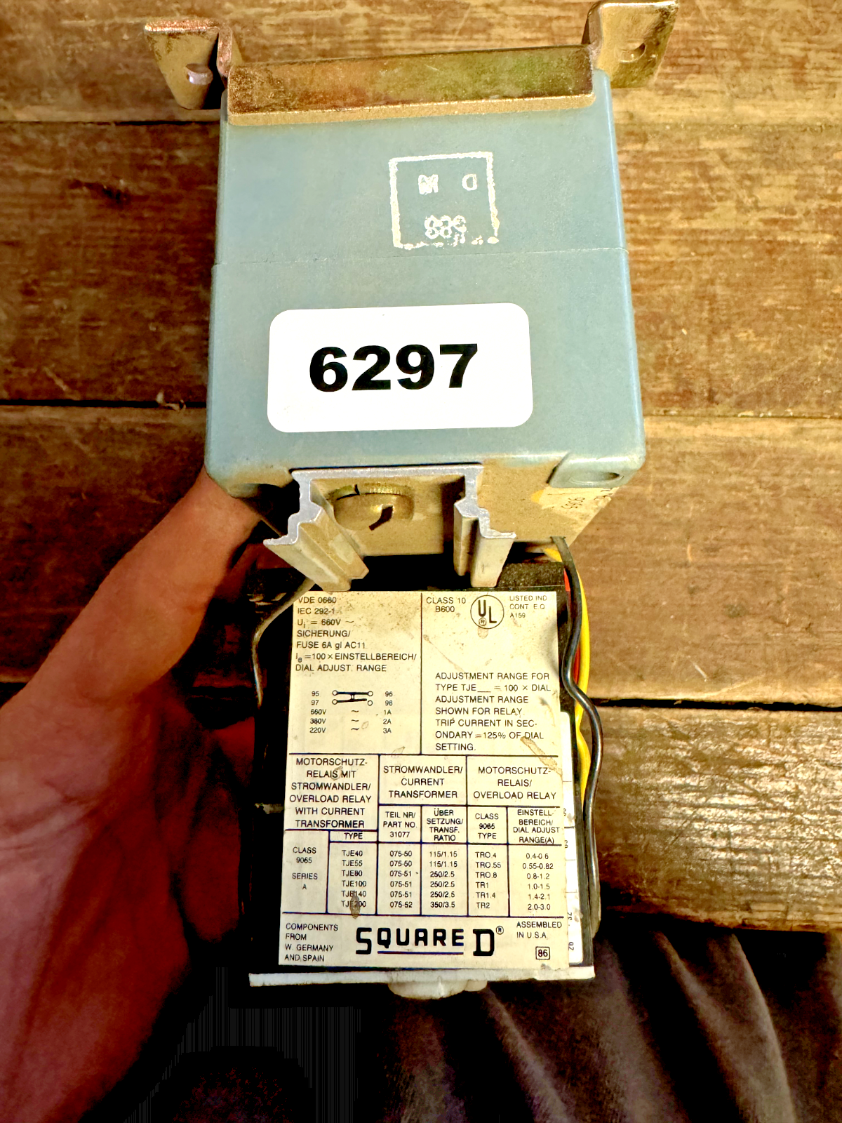 7445906
