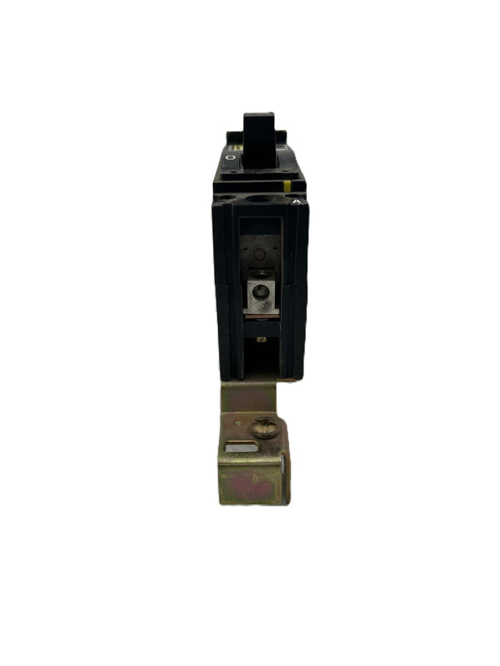 8951026