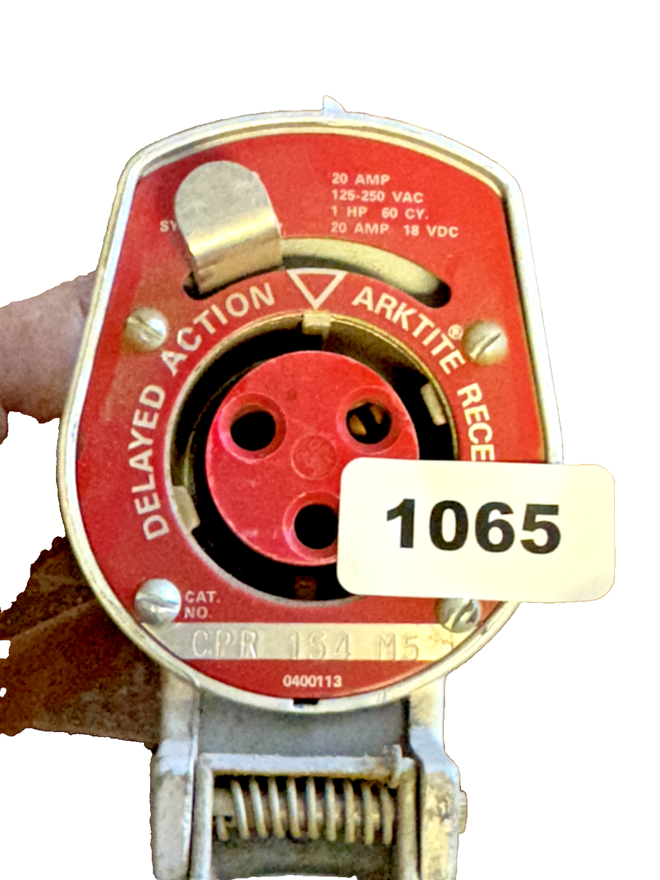 7443570