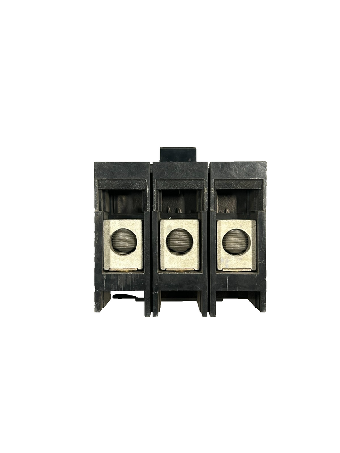 8915040