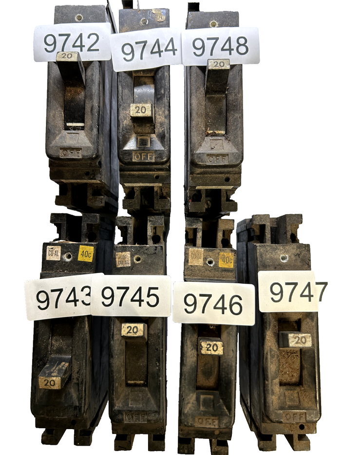 7448463