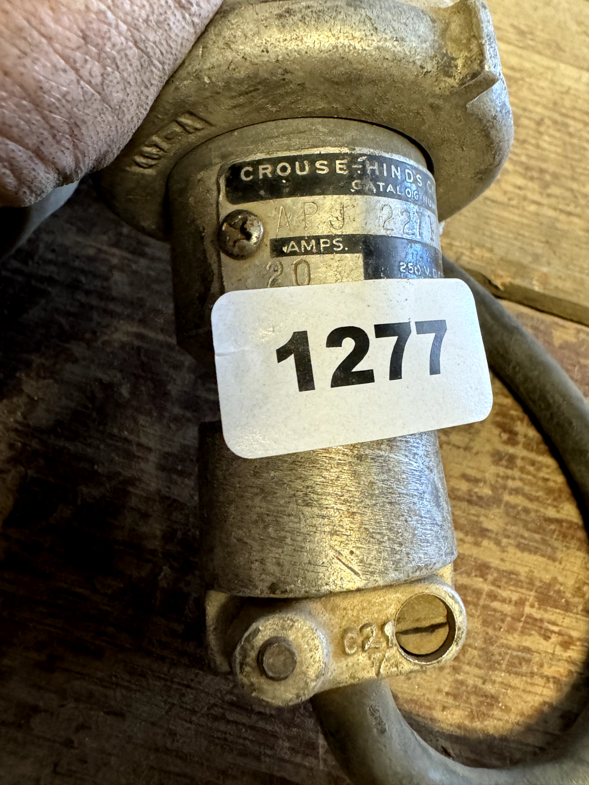 7443533