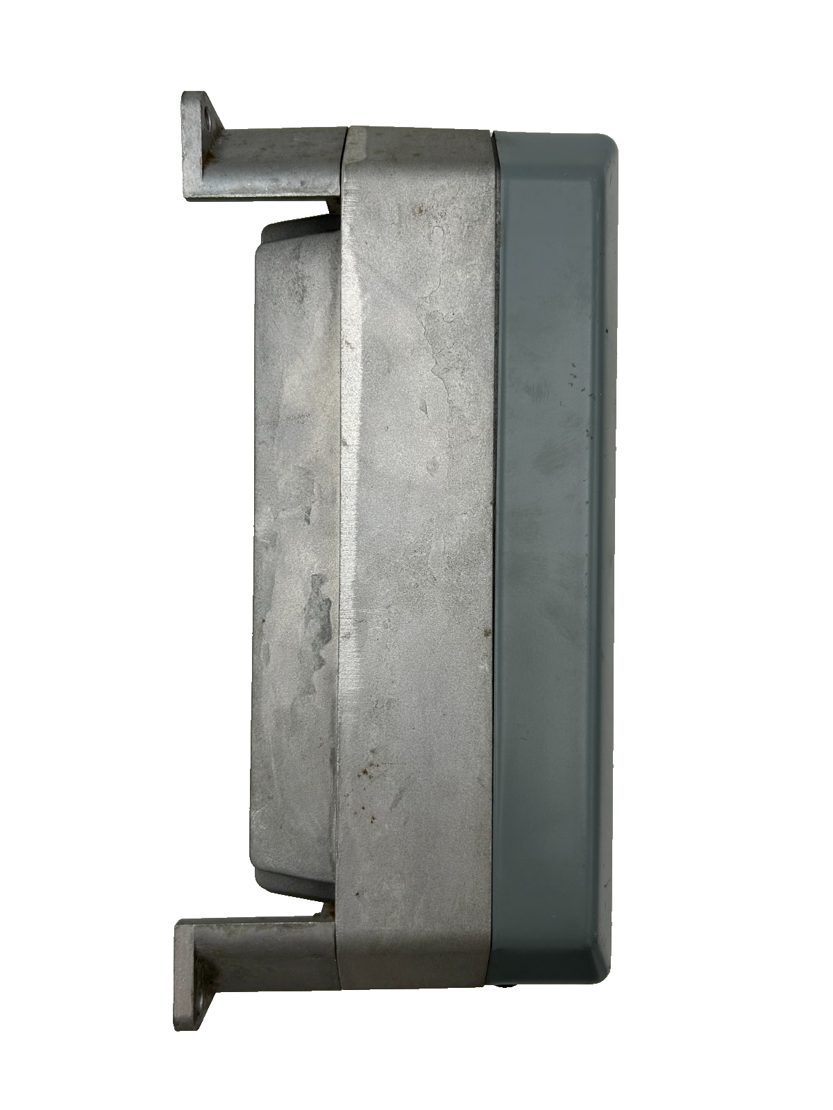 9051711