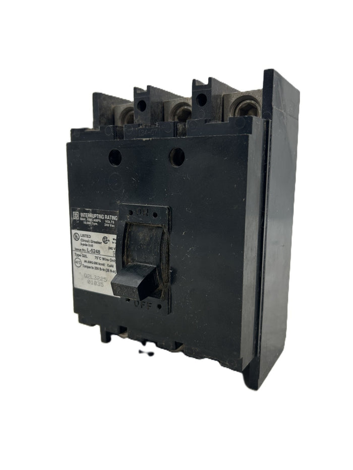8962222