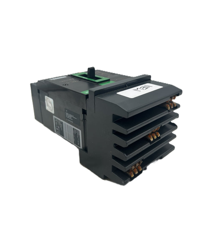 8985895