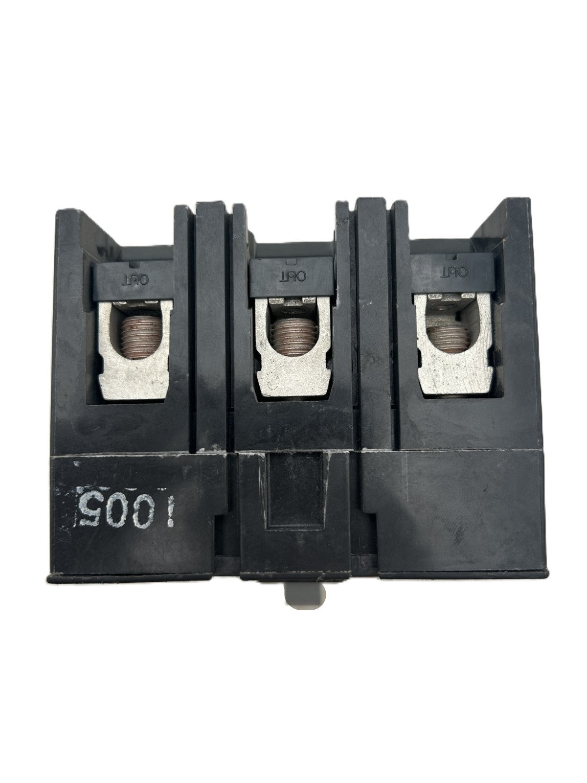 8943315
