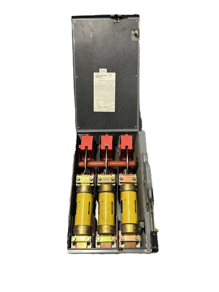 8253758