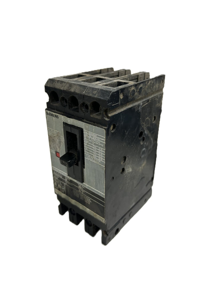 8960948