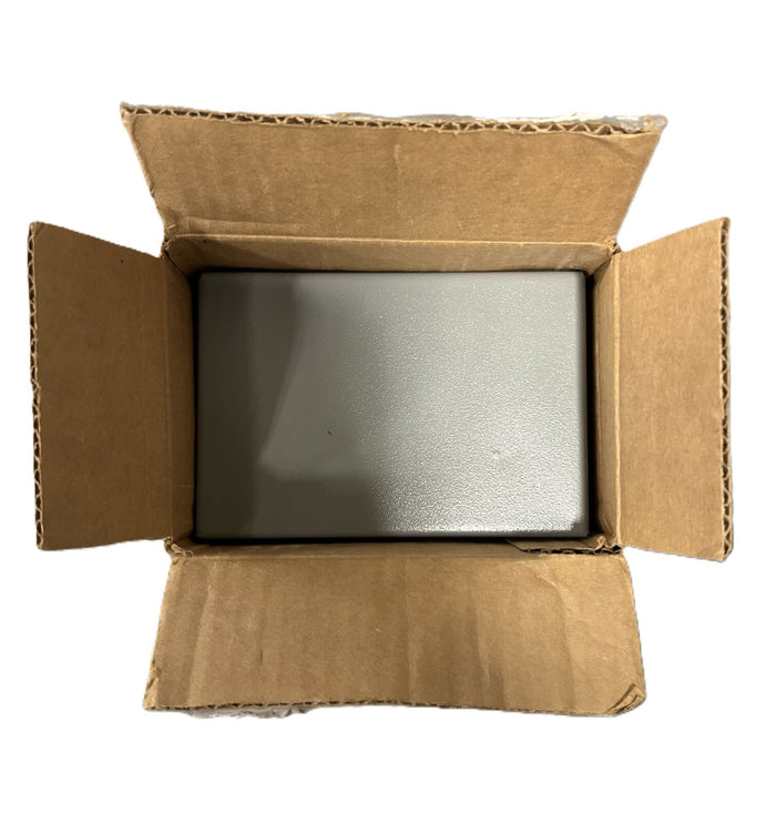7561073