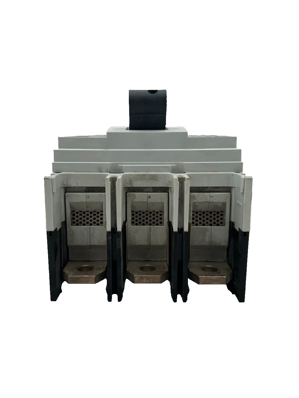 8903784