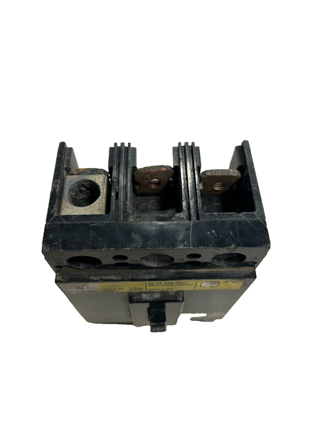 8963400