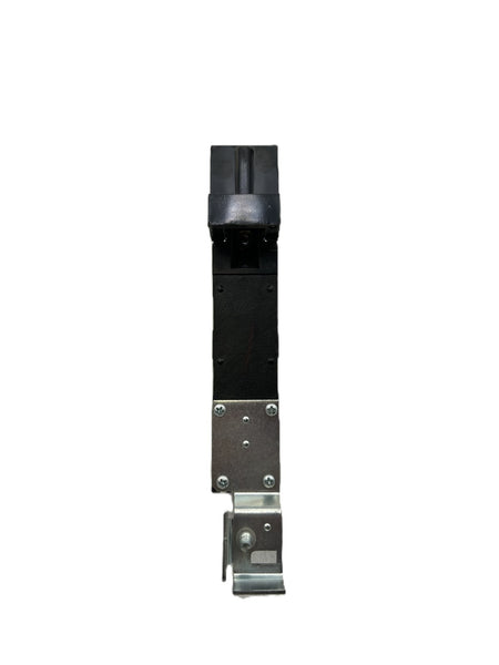 8951043